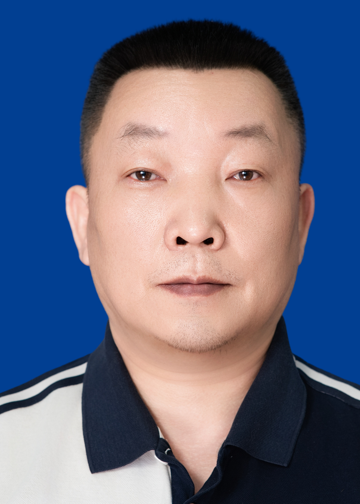 胡峥勇.jpg