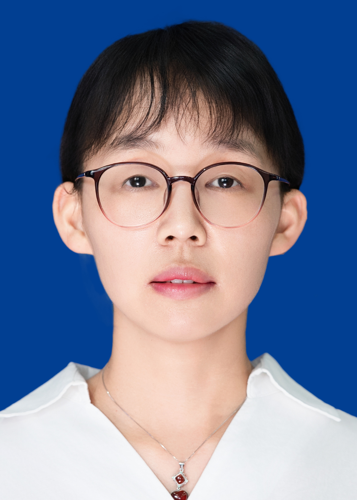 李玲.jpg